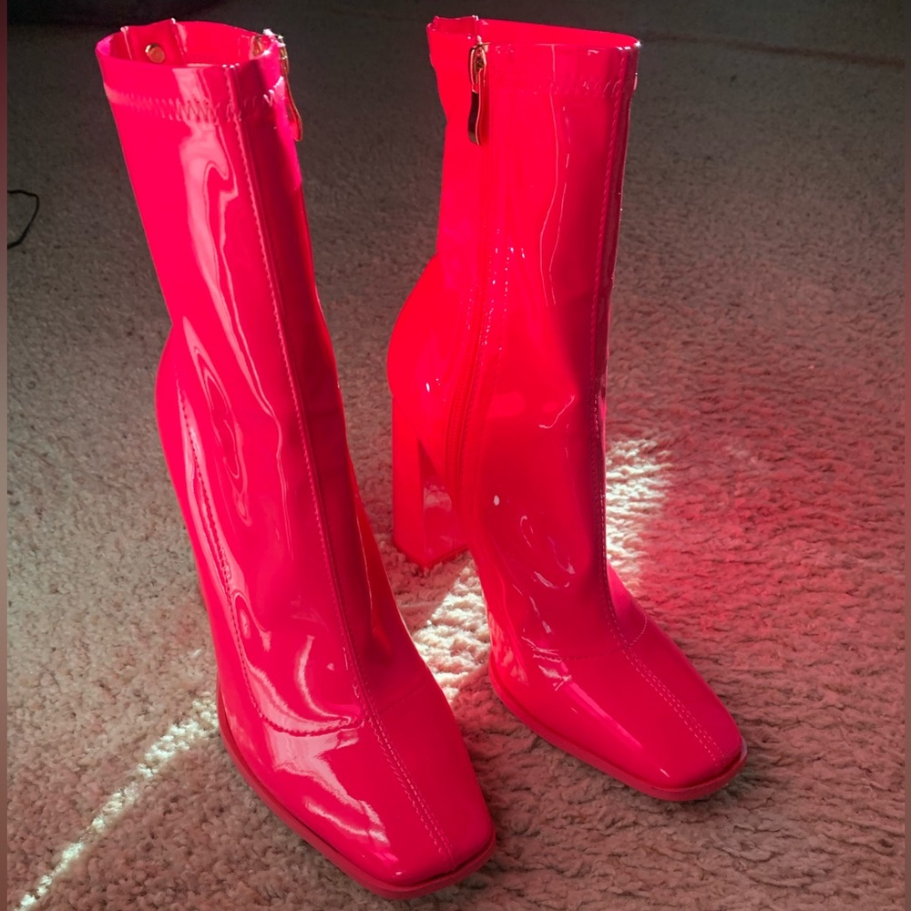Akira Azalea Wang Hot Pink Patent Leather Chunky Booties (never worn)